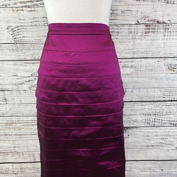 St. John Skirt sz 10 Magenta Taffeta Silk Straight Knee Wedding Cocktail Modest - Picture 2 of 10